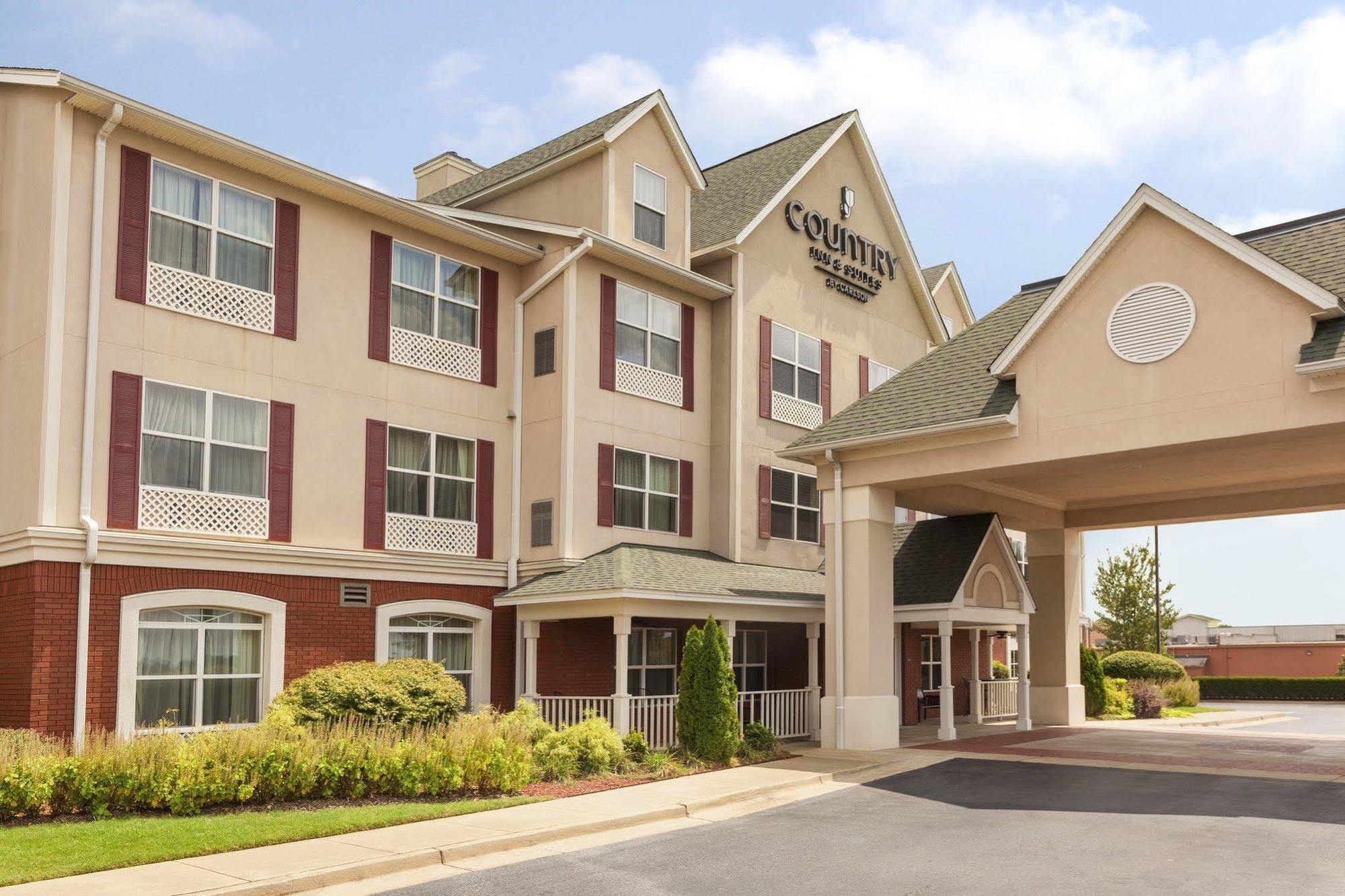 Clarion Pointe Columbus-Bradley Park Otel Dış mekan fotoğraf